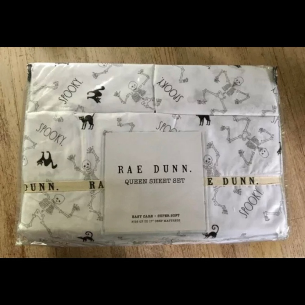Rae Dunn Halloween Queen Bed Sheets Set New Skeletons Spooky Bed